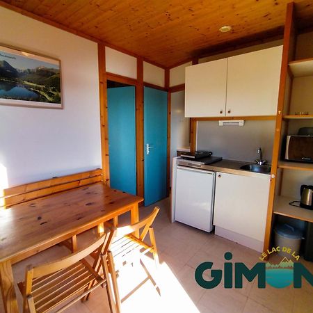 Les Chalets Du Lac De La Gimone Saint-Blancard Exteriör bild